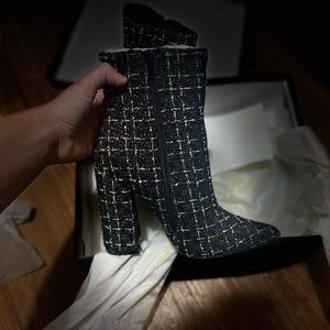 Tweed heel booties ❤️ these are beautiful boots black and gold tweed!
